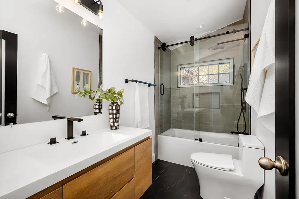 Modern Bathroom Granbury TX